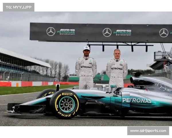 英国银石赛道：拉塞尔主场作战，梅赛德斯升级初见成效